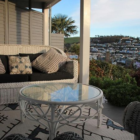 Compass Rose Bed and Breakfast Dartmouth Exteriör bild