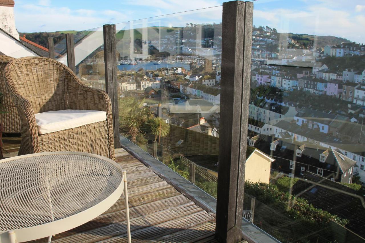 Compass Rose Bed and Breakfast Dartmouth Exteriör bild