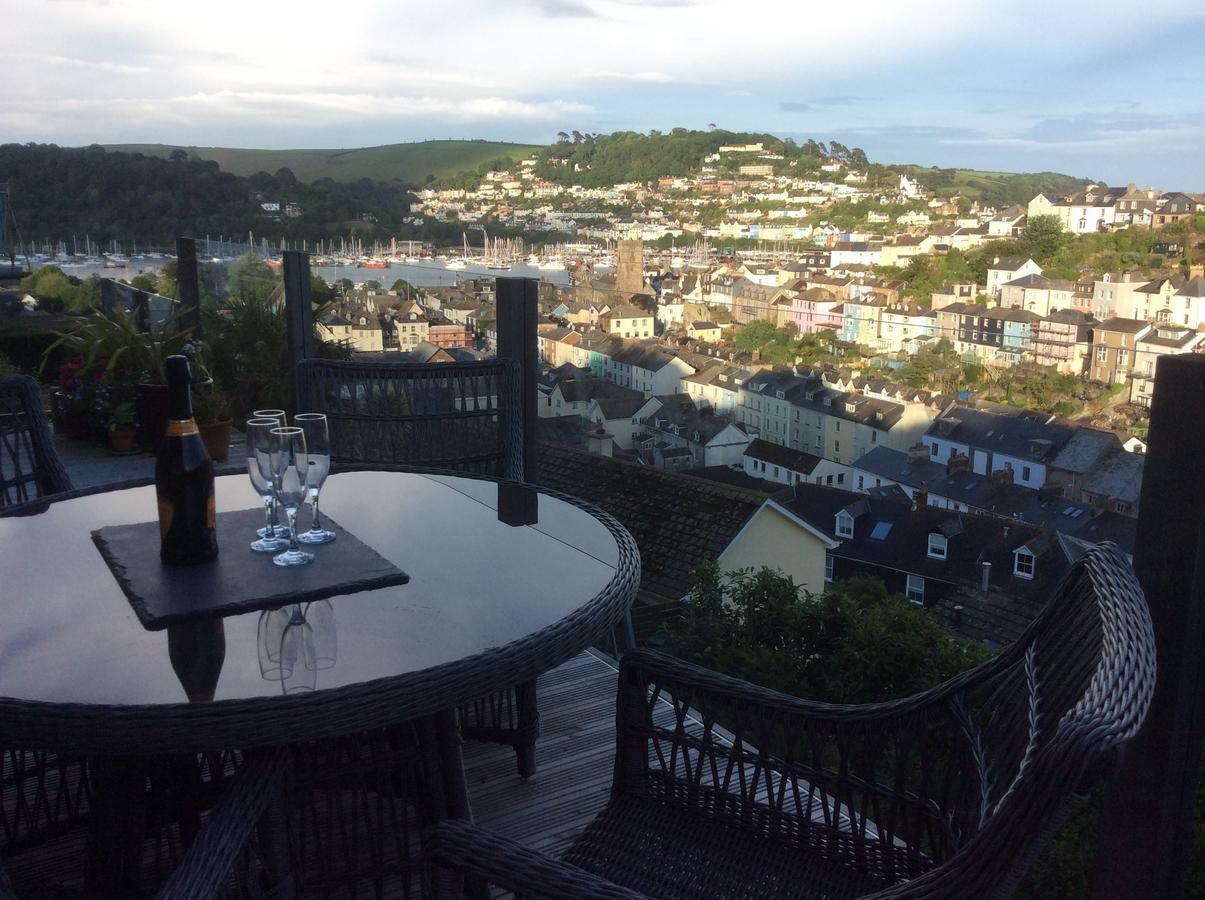 Compass Rose Bed and Breakfast Dartmouth Exteriör bild