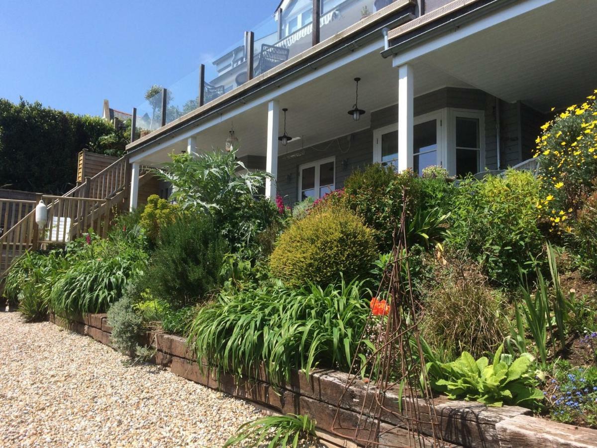 Compass Rose Bed and Breakfast Dartmouth Exteriör bild