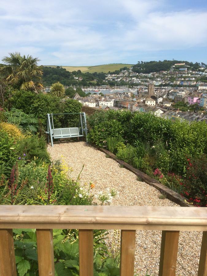 Compass Rose Bed and Breakfast Dartmouth Exteriör bild