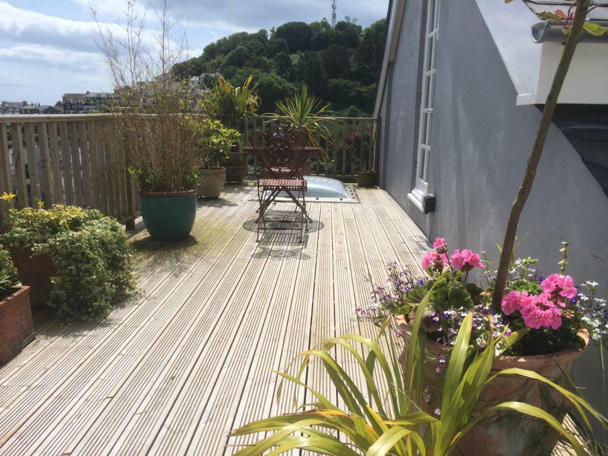 Compass Rose Bed and Breakfast Dartmouth Exteriör bild